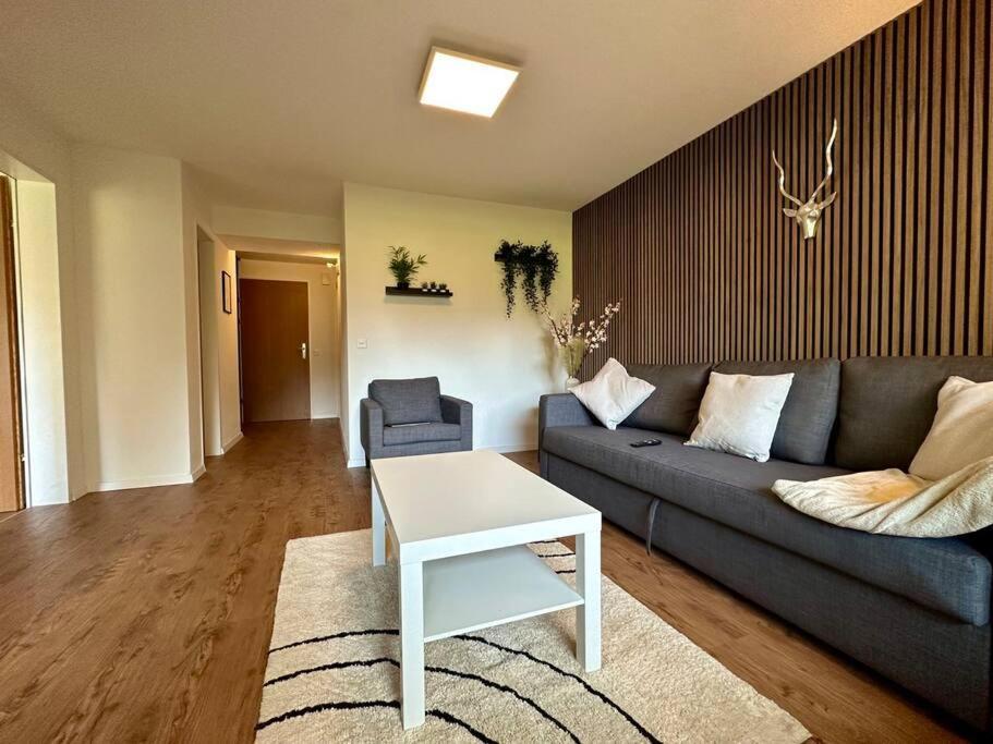 Alpine Retreat 4 Person Apartment Near Zermatt With Parking! Täsch Exteriér fotografie